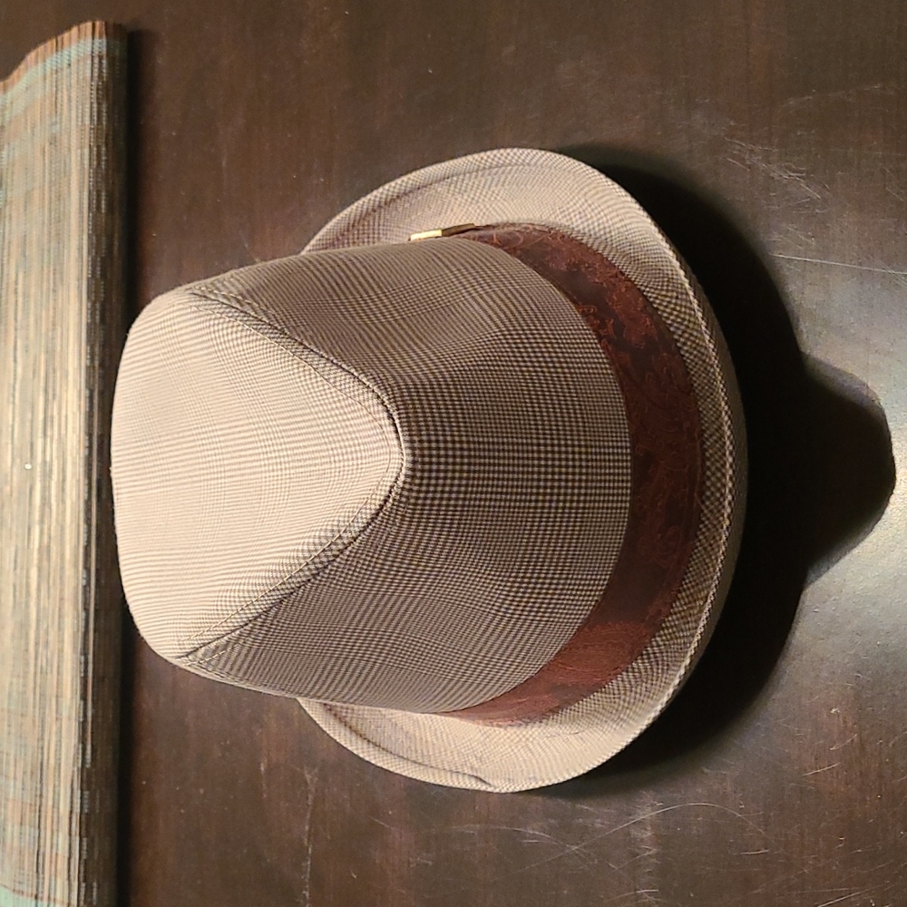 Fedora hat
